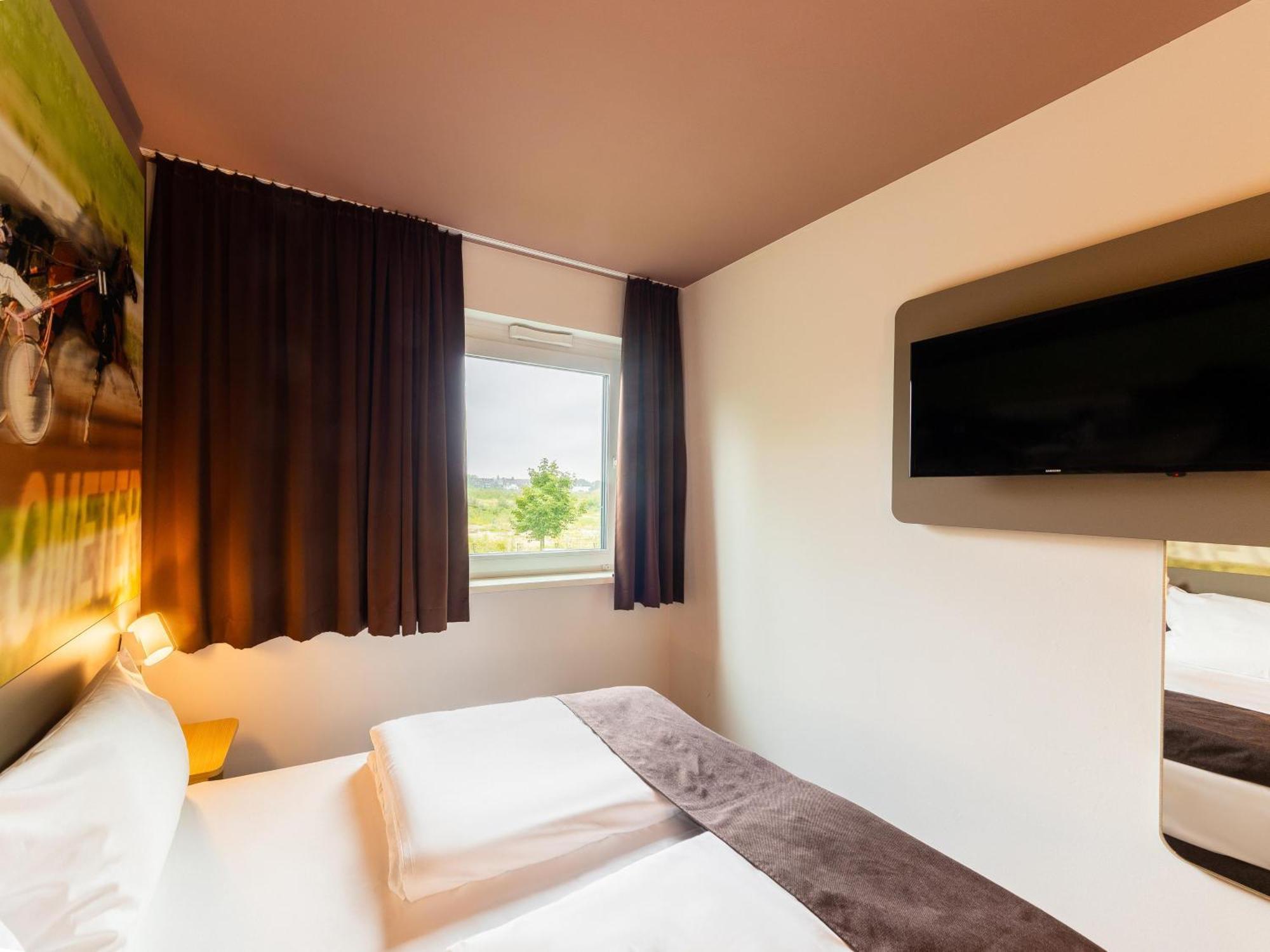 B&B Hotel Moenchengladbach Экстерьер фото