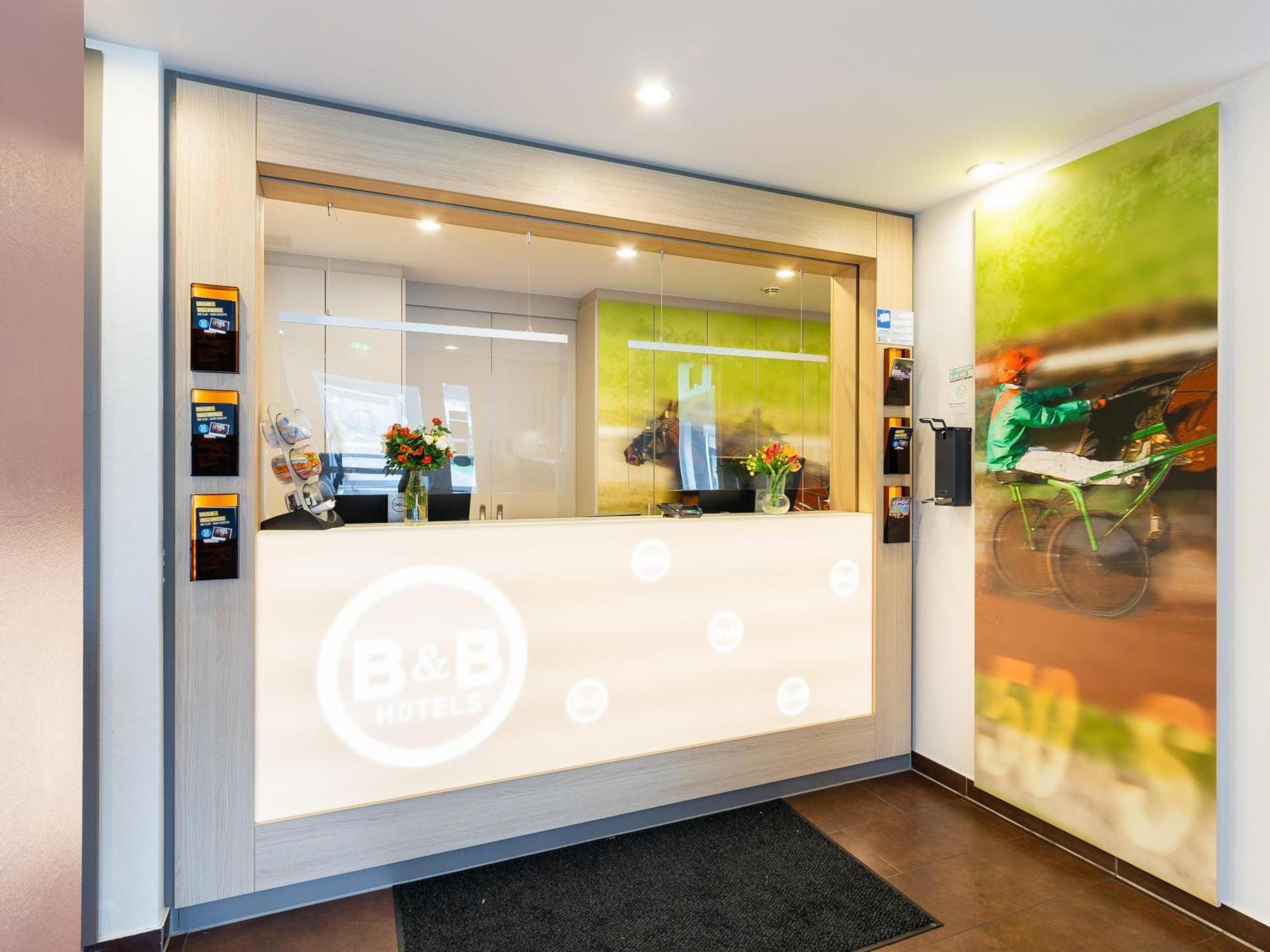 B&B Hotel Moenchengladbach Экстерьер фото